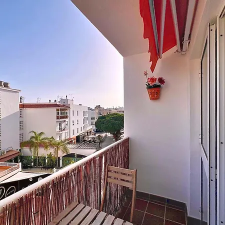 Sol En El Centro De * Nerja